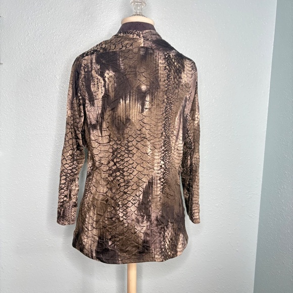 IO Paris Animal Print Blouse - Picture 3 of 10